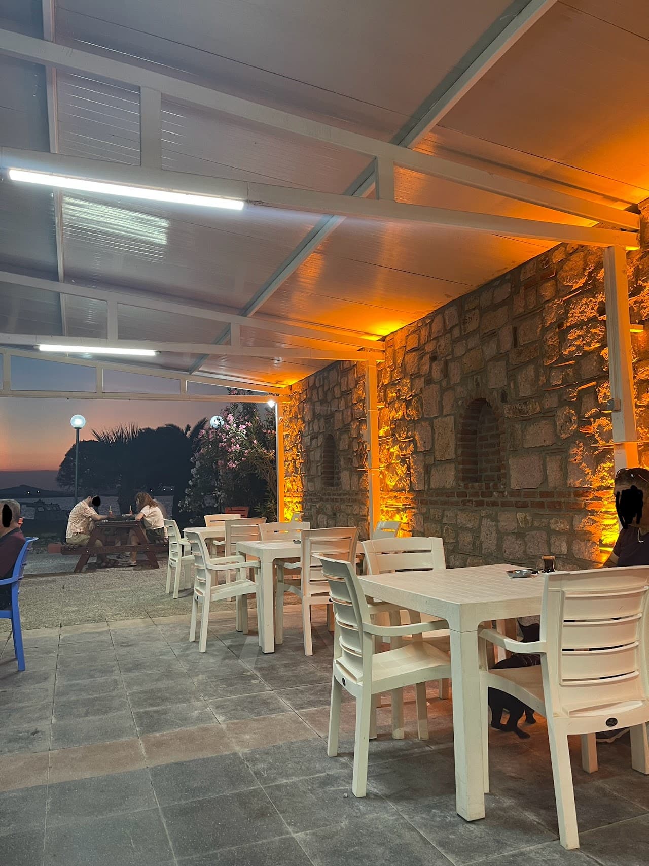 Sarı Zeybek Spor Tesisleri Halı Saha 4