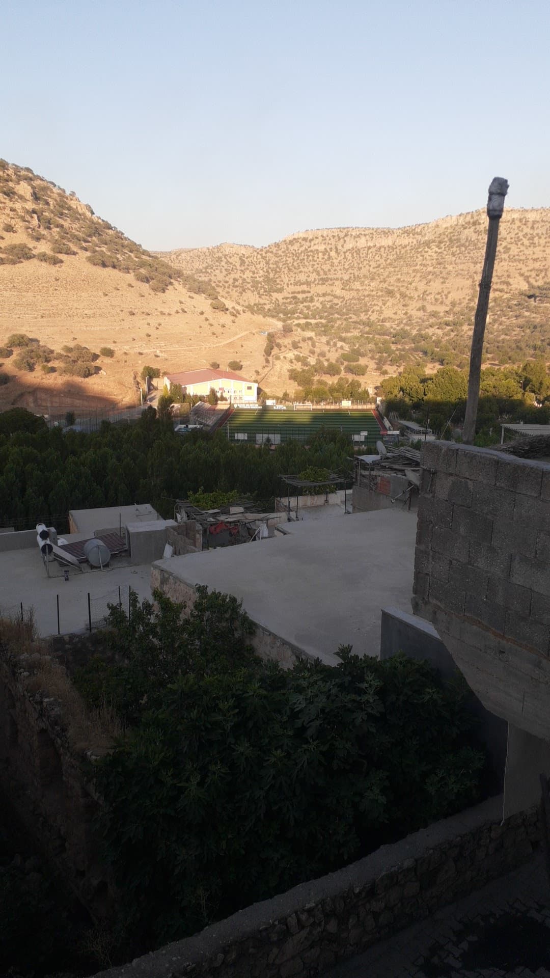 Savur Gençlik ve Spor Müdürlüğü Kompleksi Halı Sahası 2