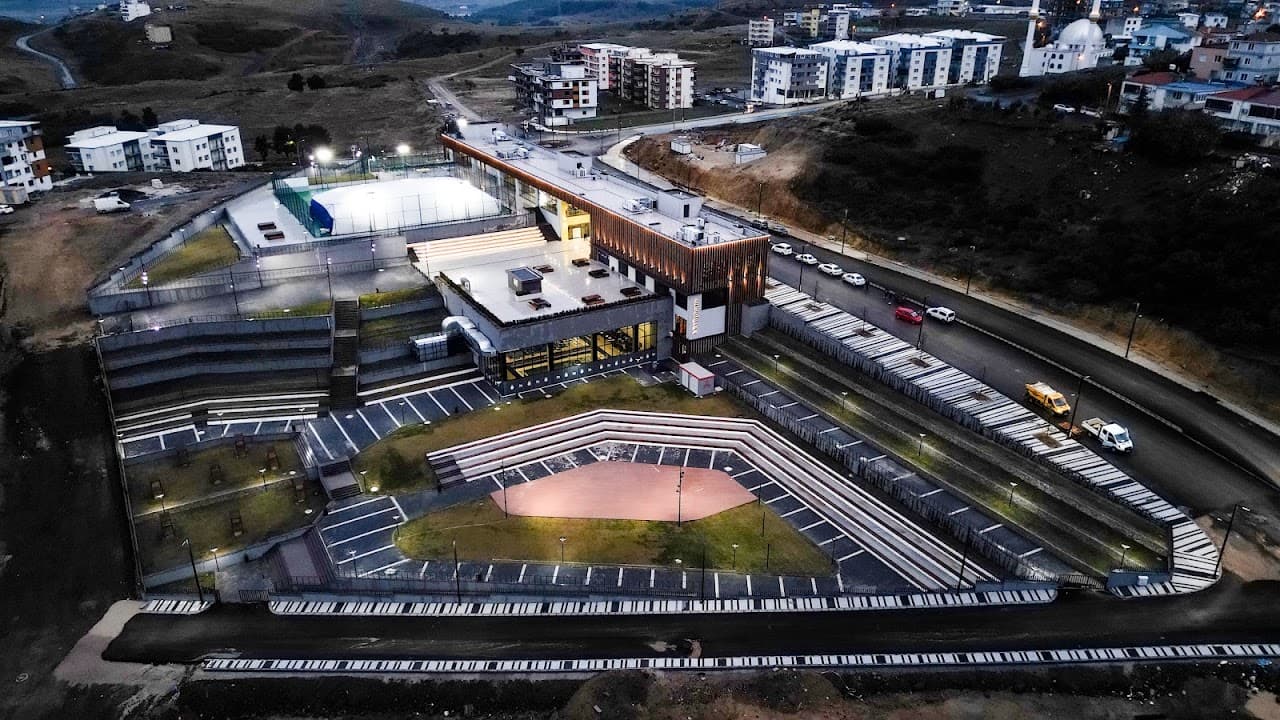 Aliağa Belediyesi Spor ve Yaşam Merkezi 4