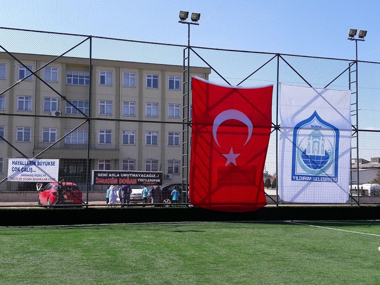 Yiğitler Spor Halı Sahası 3