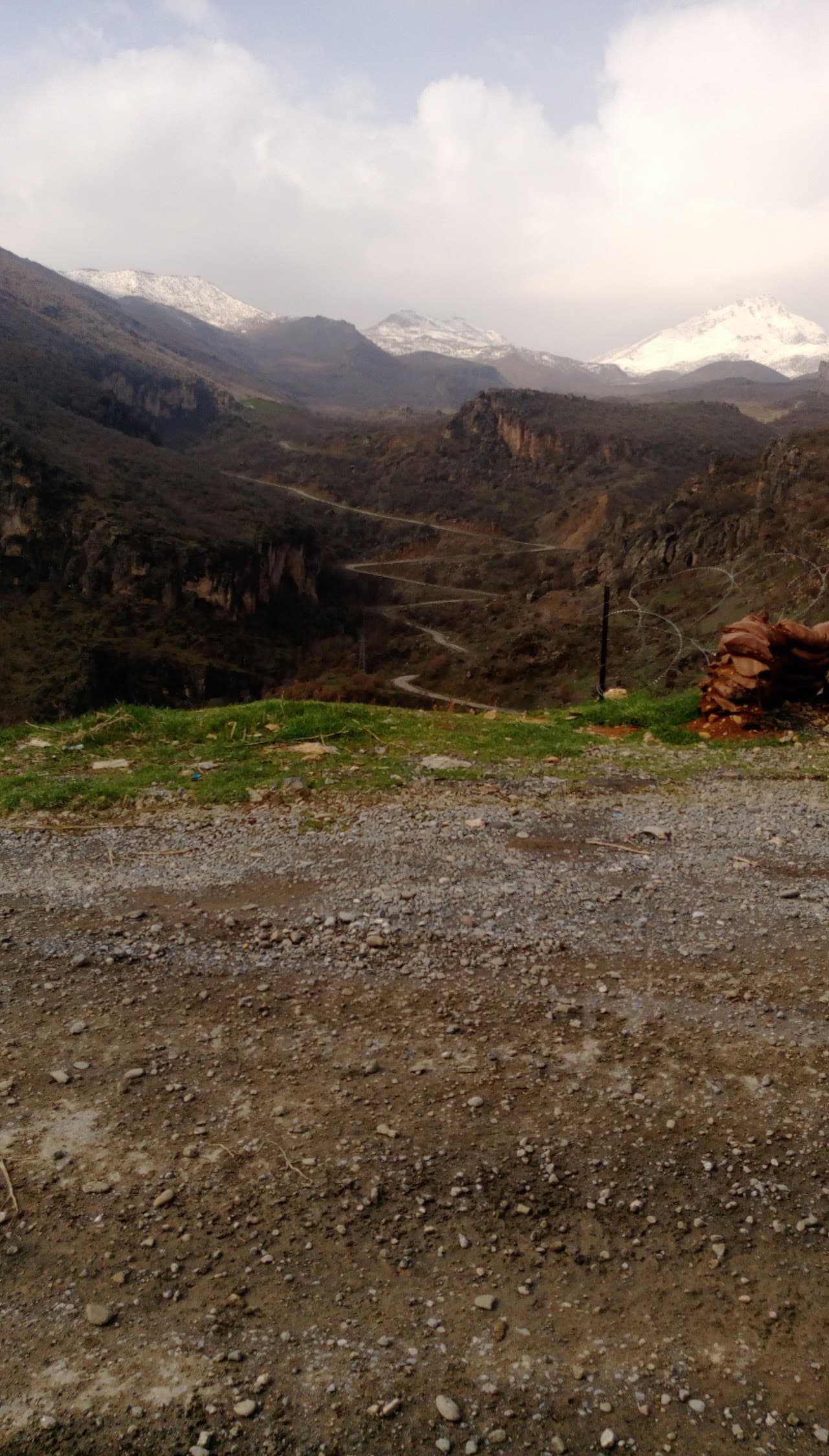 Yüksekova Aka Halı Saha 4