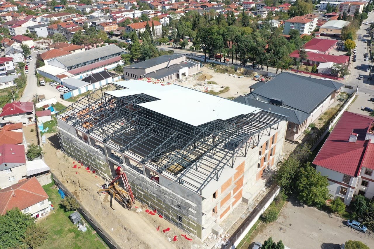 Akyazı Recep Tayyip Erdoğan Spor Kompleksi 4