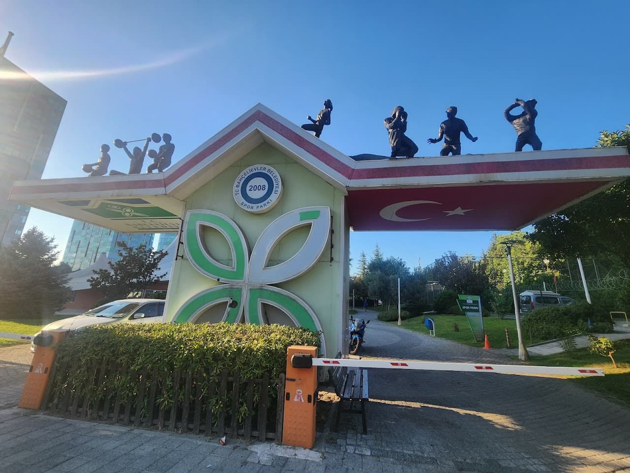 T.C. Bahçelievler Belediyesi Spor Parkı 2