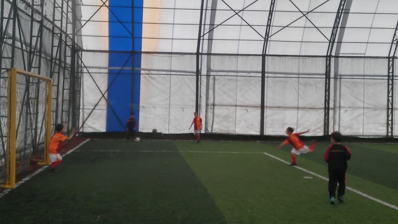 Körfez Sport Center Halı Saha Spor Tesisleri