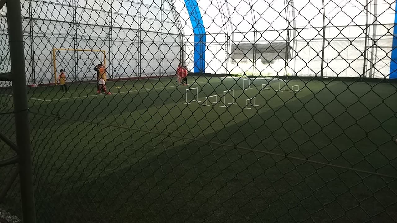 Körfez Sport Center Halı Saha Spor Tesisleri 2