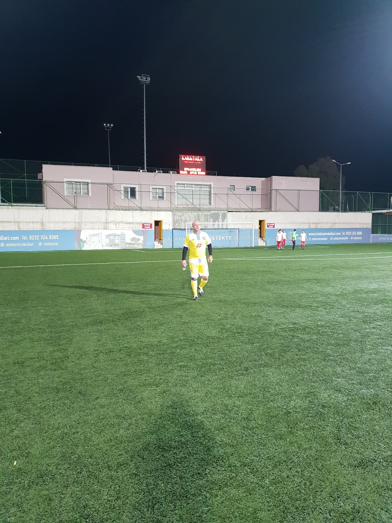 Karşıyakanın Efsaneleri Futbol Tesisi 4