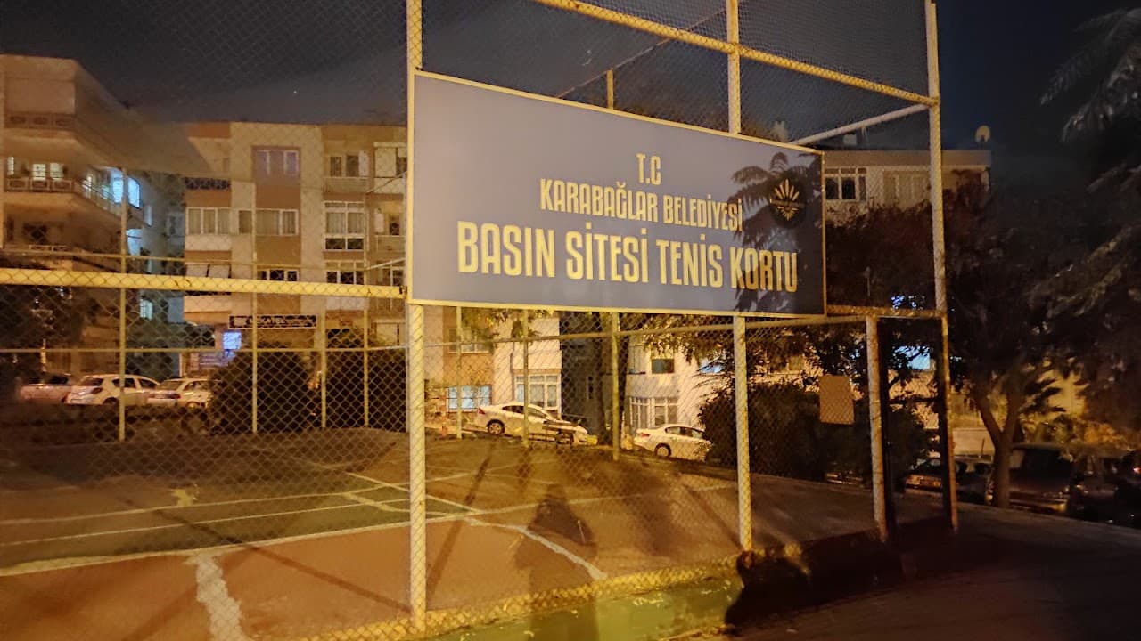 Karabağlar Belediyesi Basın Sitesi Tenis Kortu 3