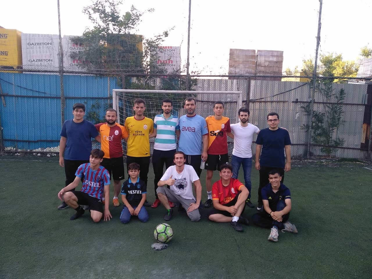 Huzur Halı Saha 4