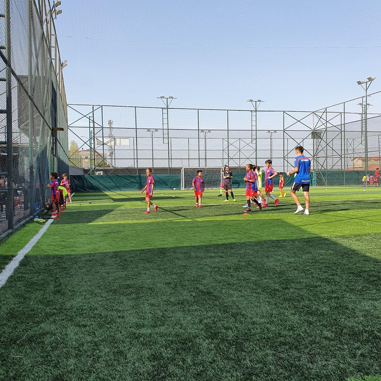 Dragos Futbol Halı Sahaları 2