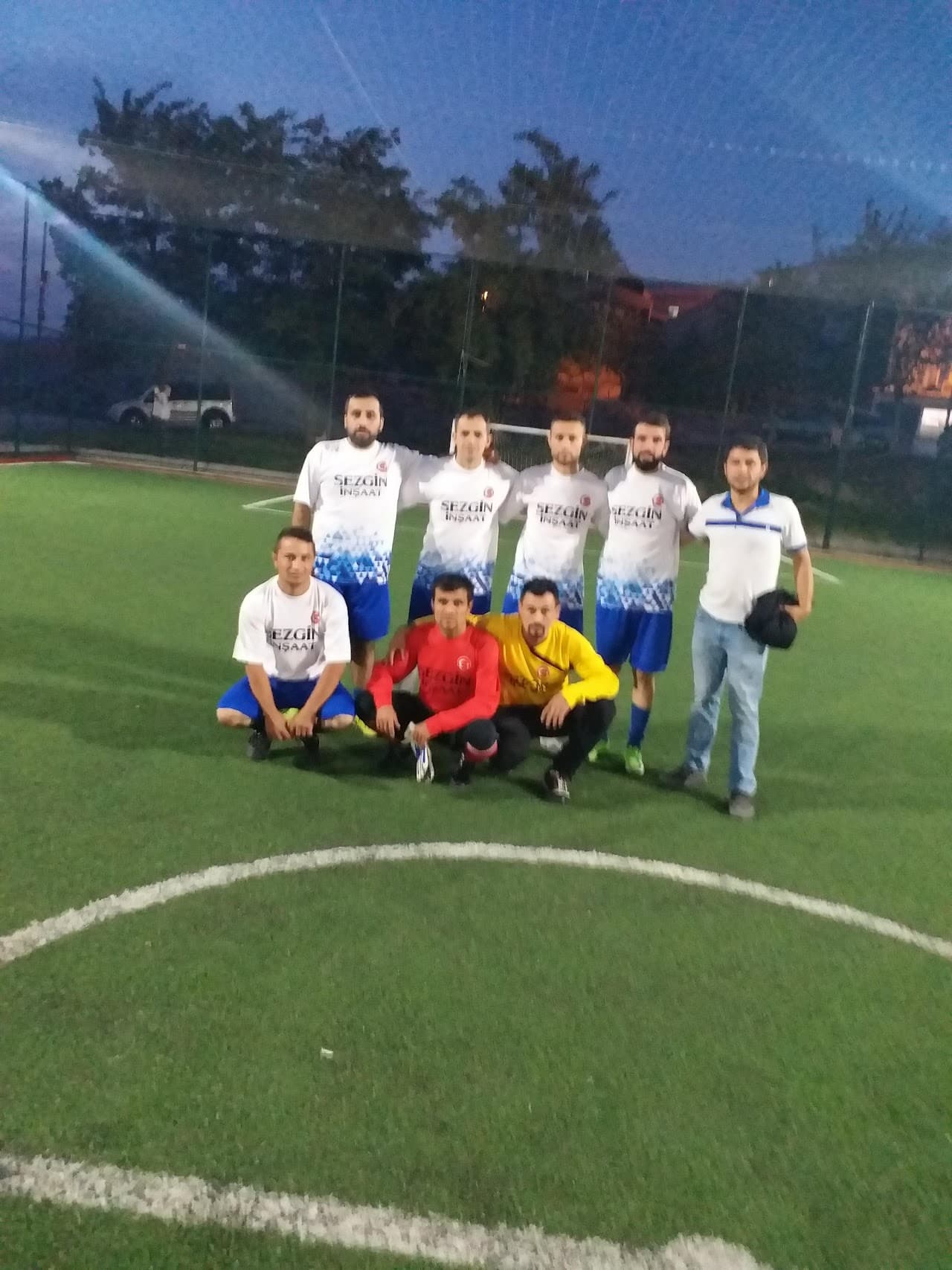 Kardeşler Halısaha 3