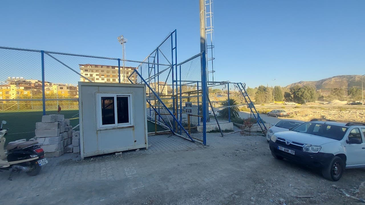 Esentepe Futbol Sahası 4