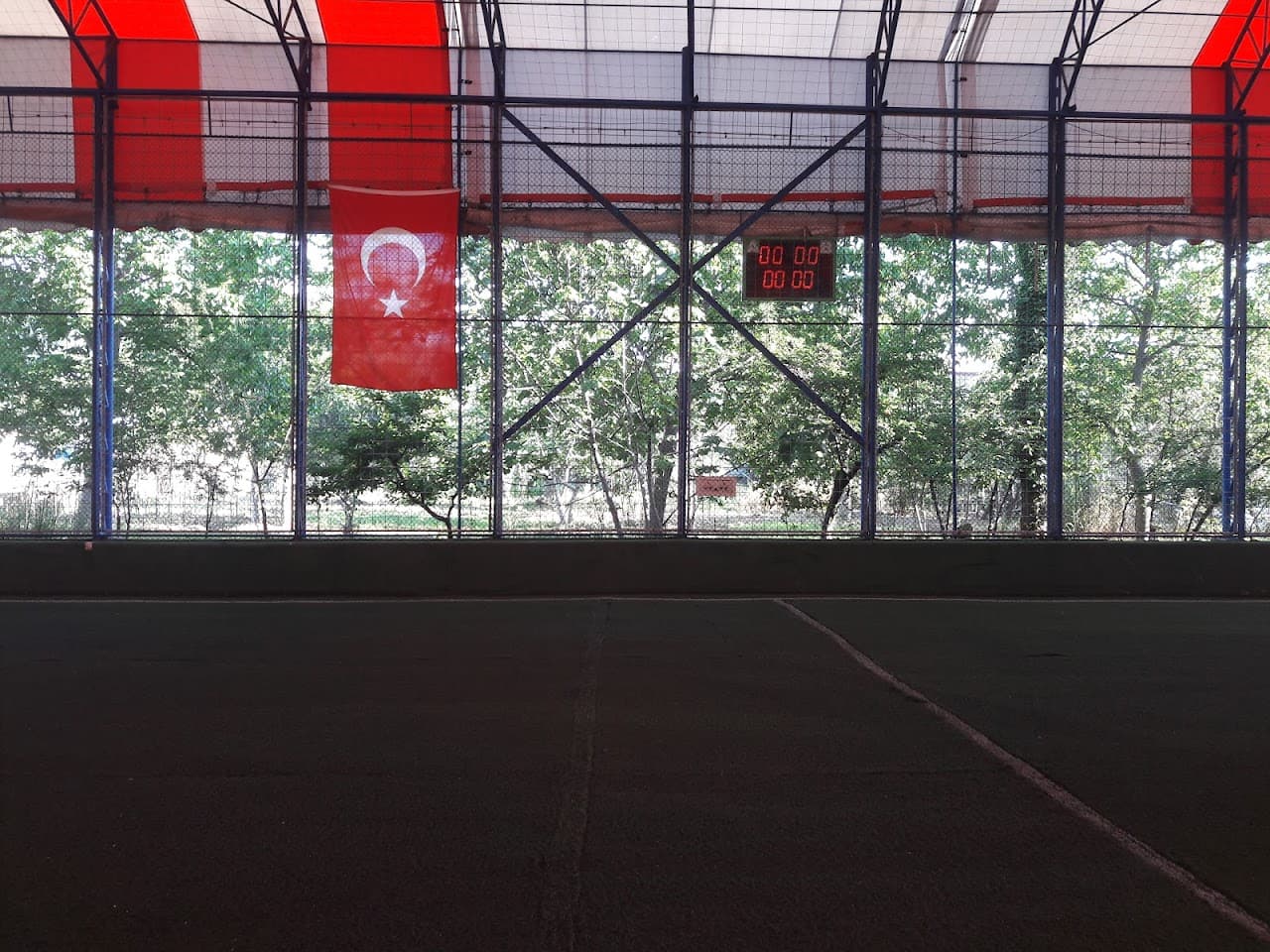 Bayraktar Halı Saha Tesisleri 4