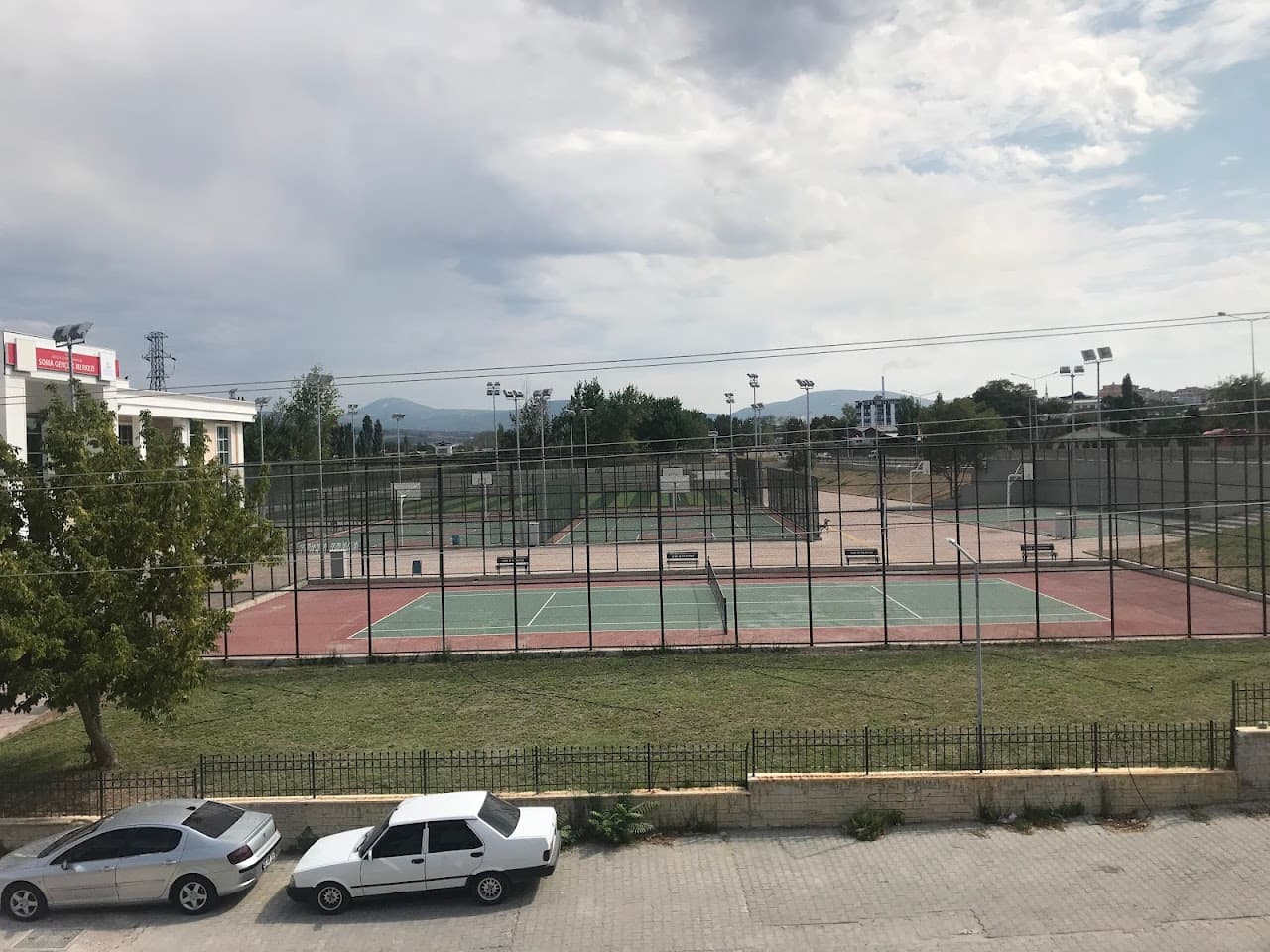 Futbol Sahası (4) 2