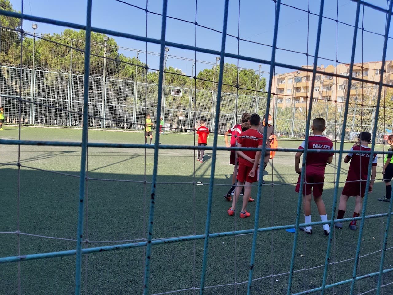 Emek Belediyesi Halı Saha Ve Spor Tesisi 4