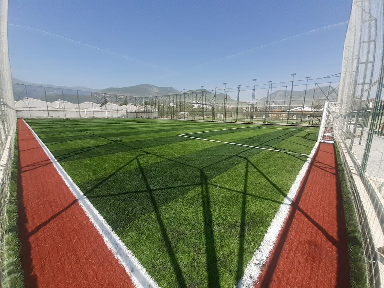 Oba park halı saha tesisleri 2
