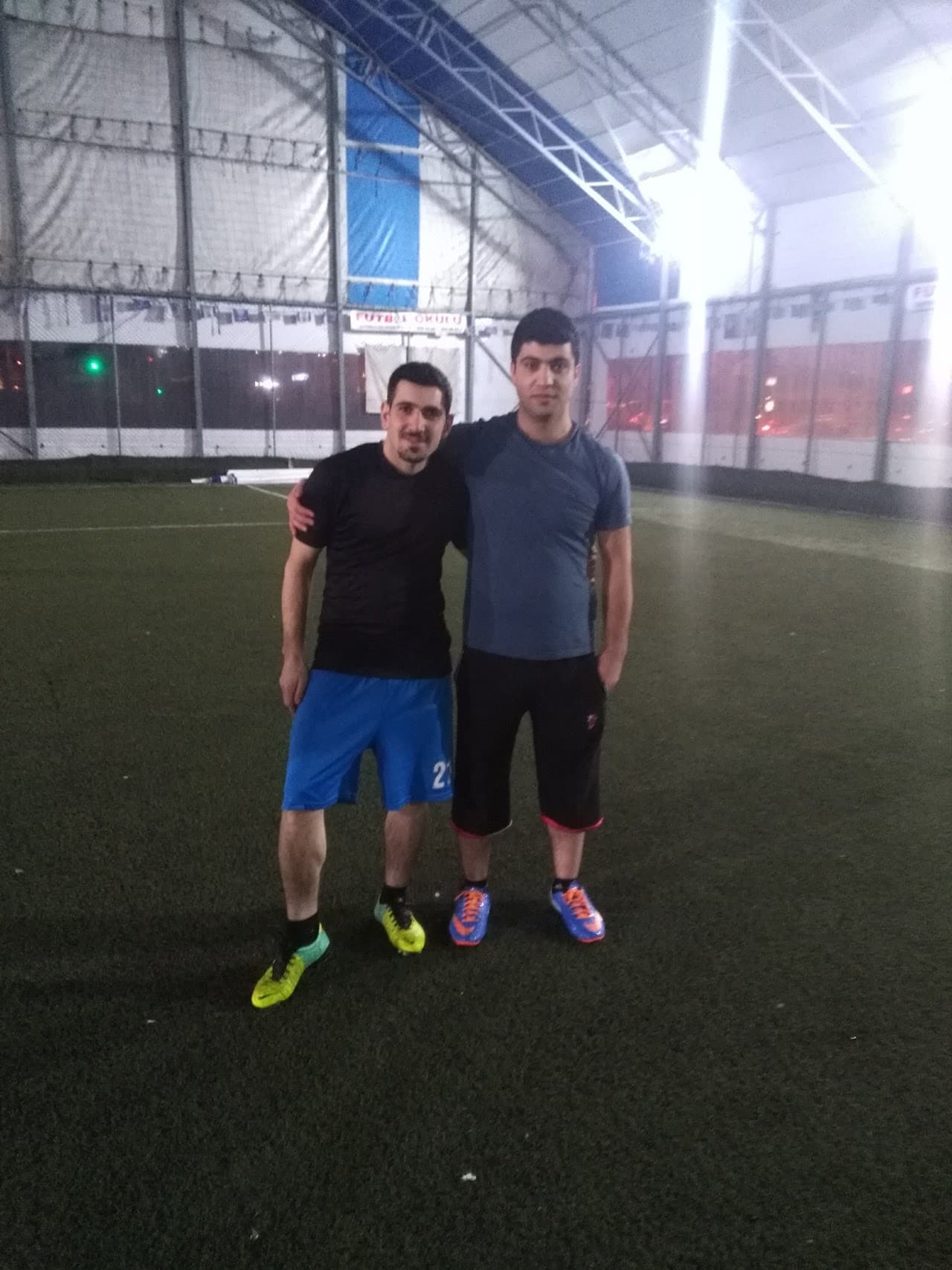 Kapalı Halı Saha 5