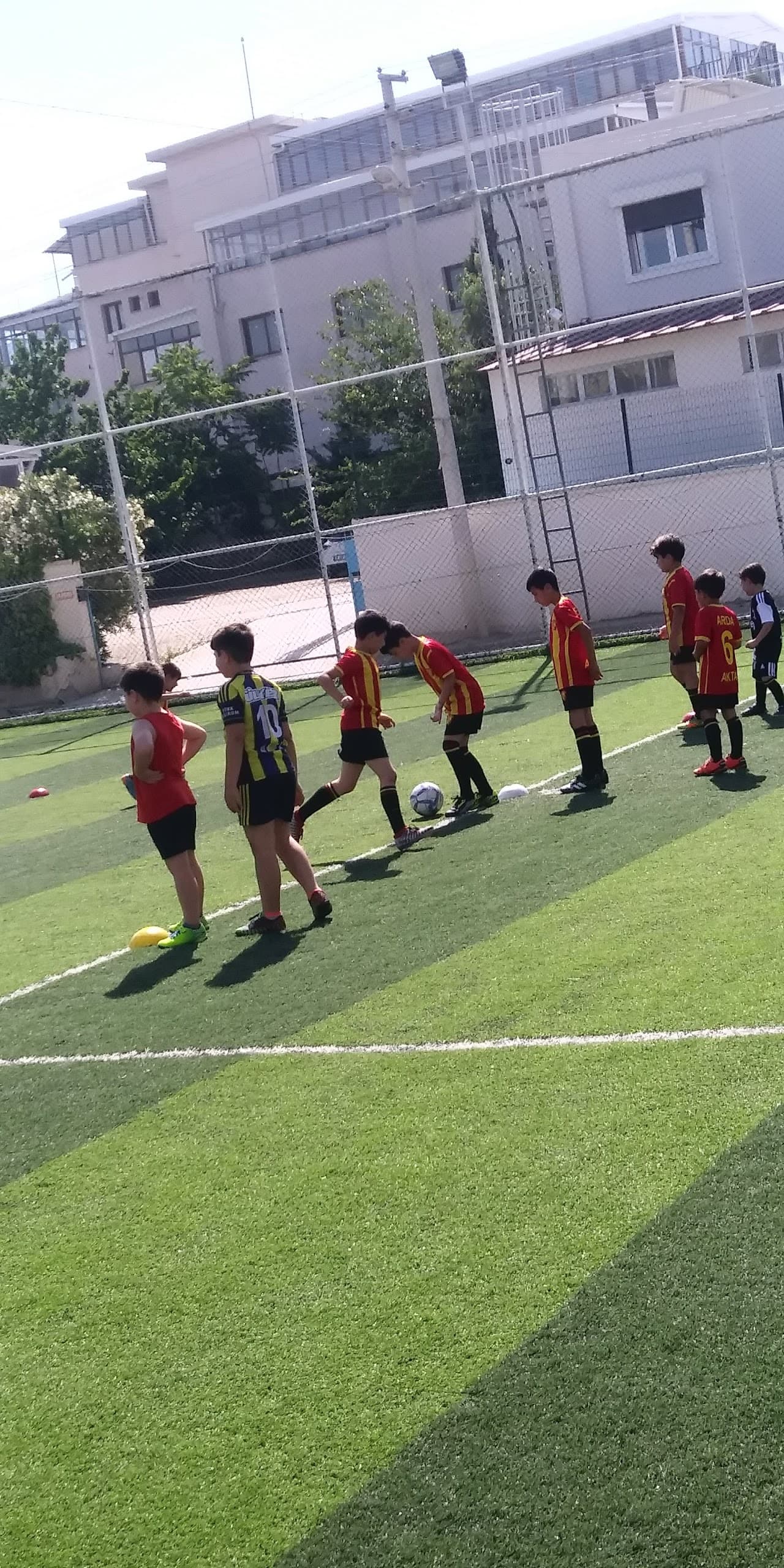Gaziemir Onur Spor Kulübü Eyyüp Necimoğlu Halı Sahası 3