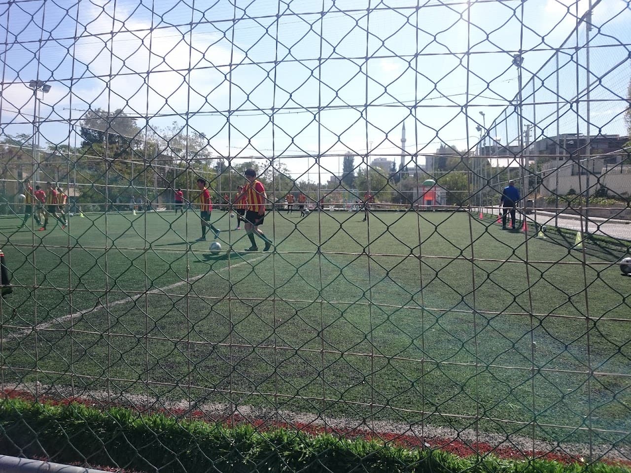 Gaziemir Onur Spor Kulübü Eyyüp Necimoğlu Halı Sahası 4