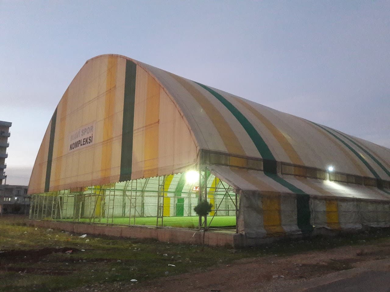 mavi spor kompleksi 3