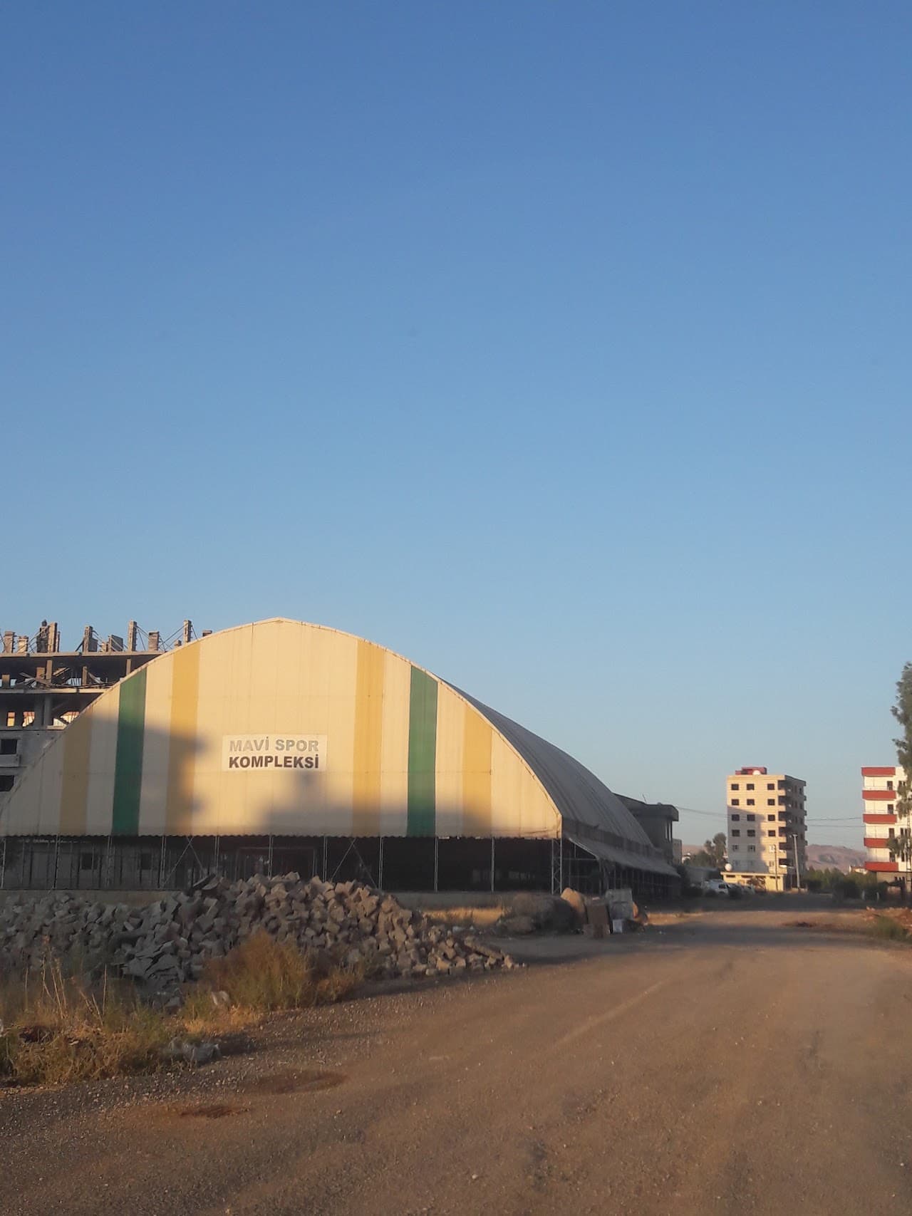 mavi spor kompleksi 4