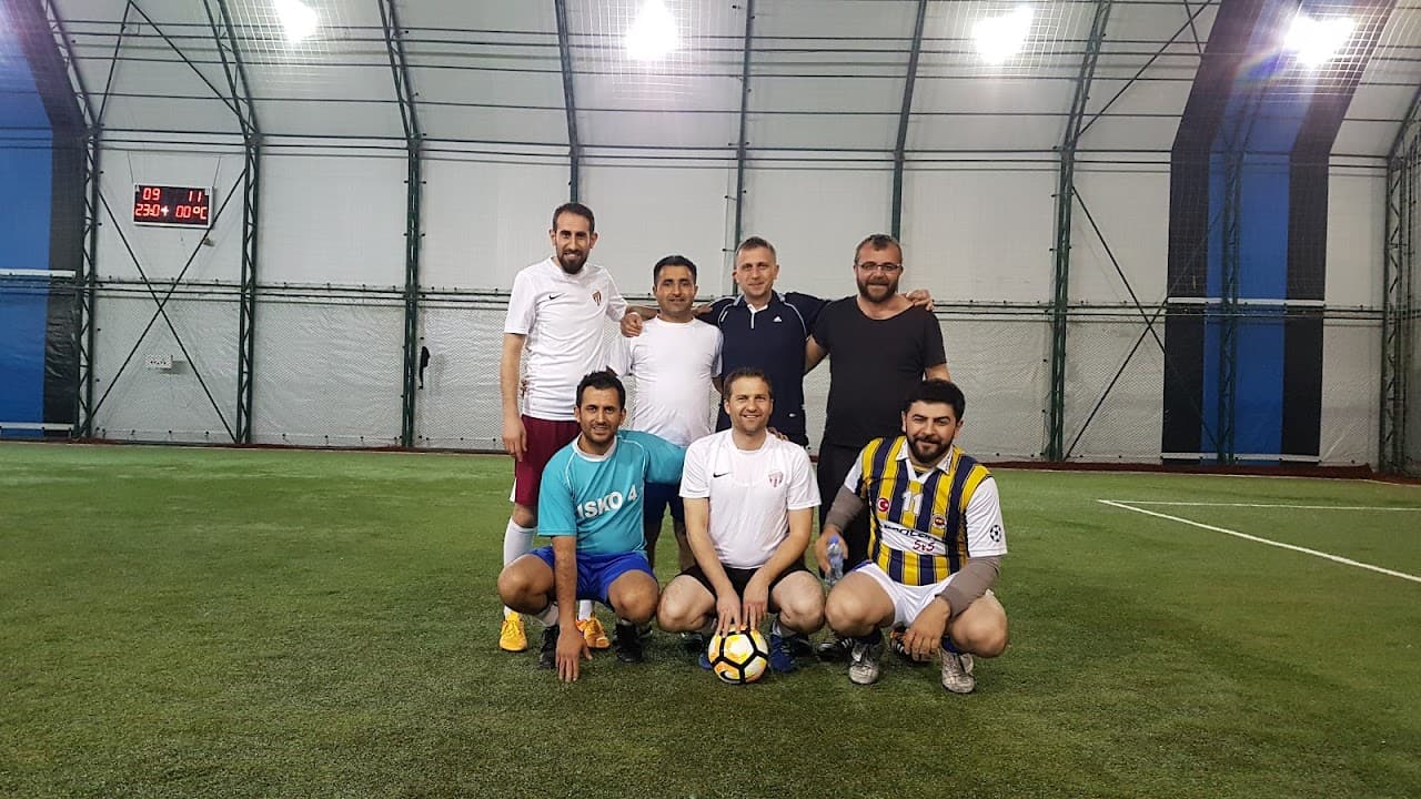Gençlergücü Halı Saha Tesisleri 3