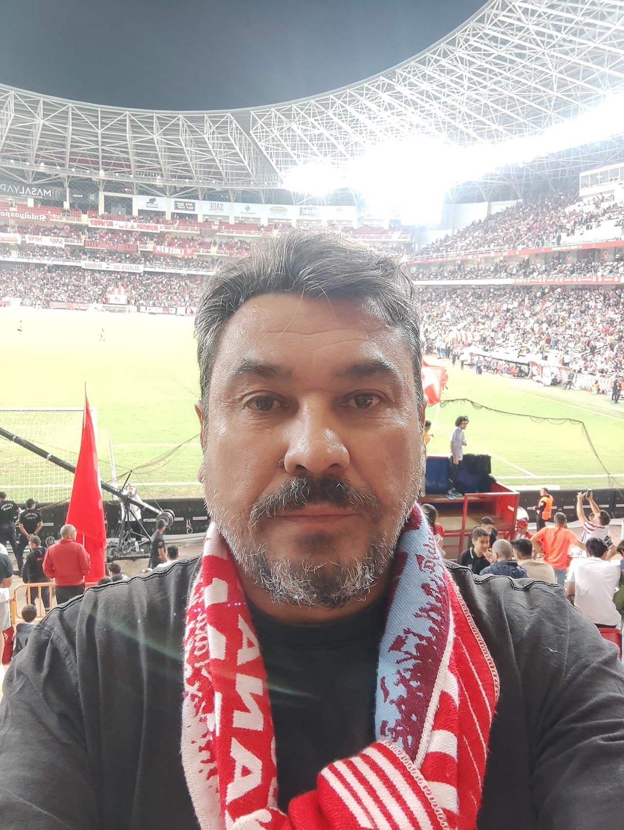 Masal Olimpik Halı Saha ve Kafeterya