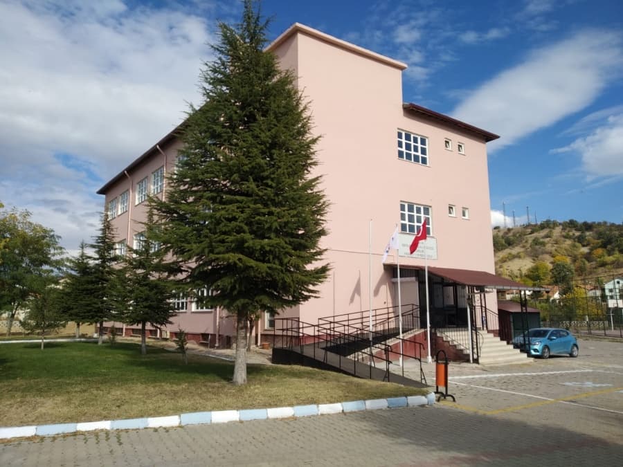DPÜ Pazarlar Meslek Yüksekokulu