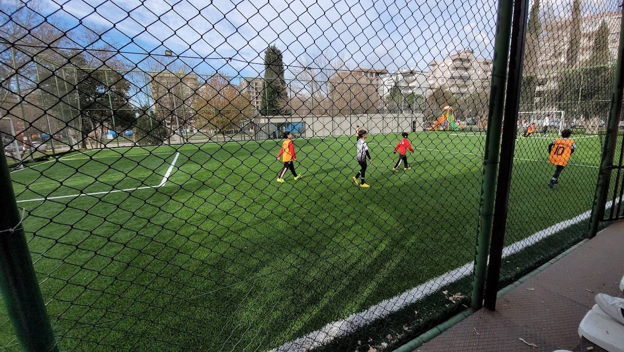 Halı Saha (2)