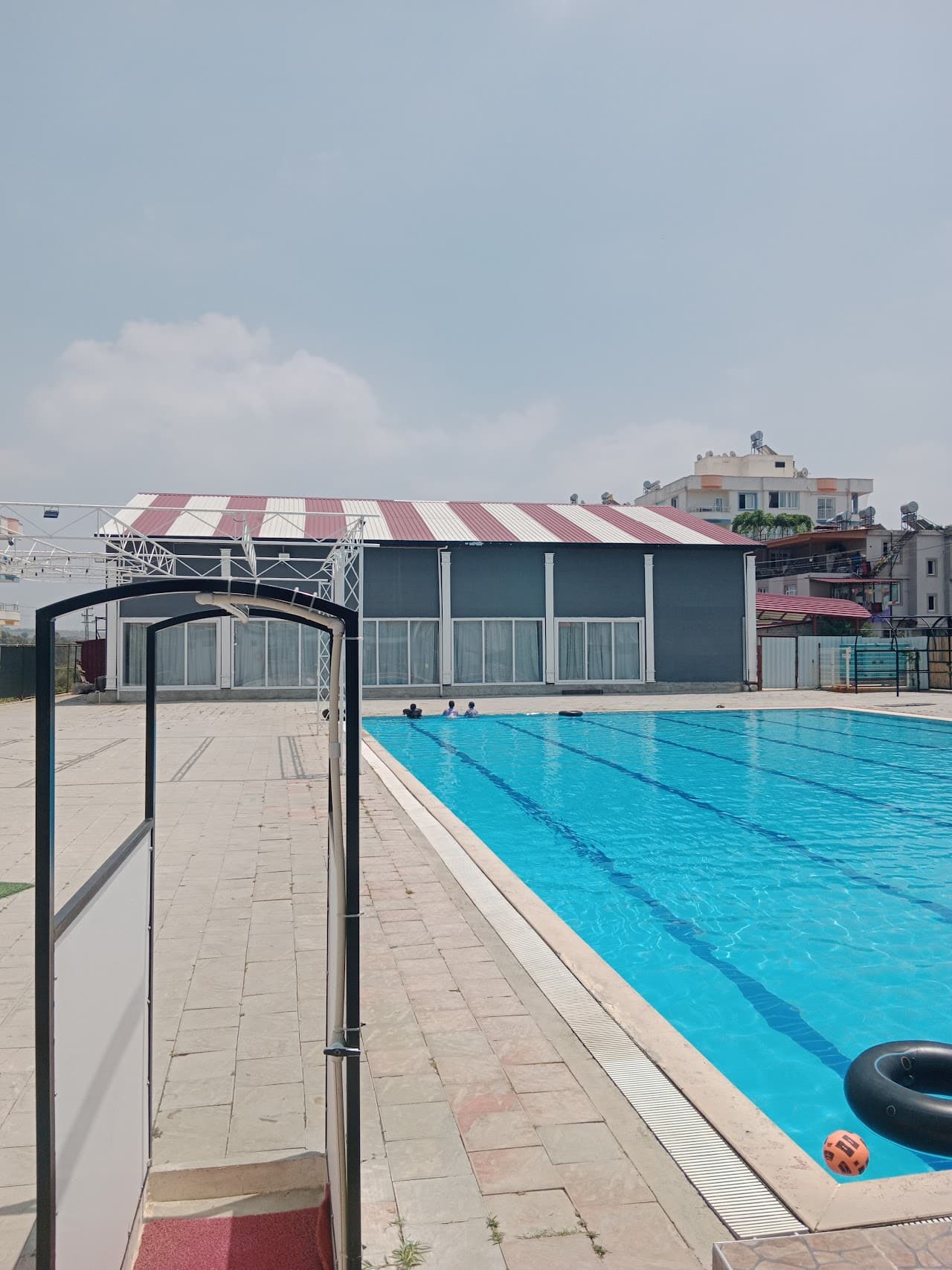 Çeceli Park Yüzme Havuzu - Halı Saha -Tuğba Balo Düğün Salonu