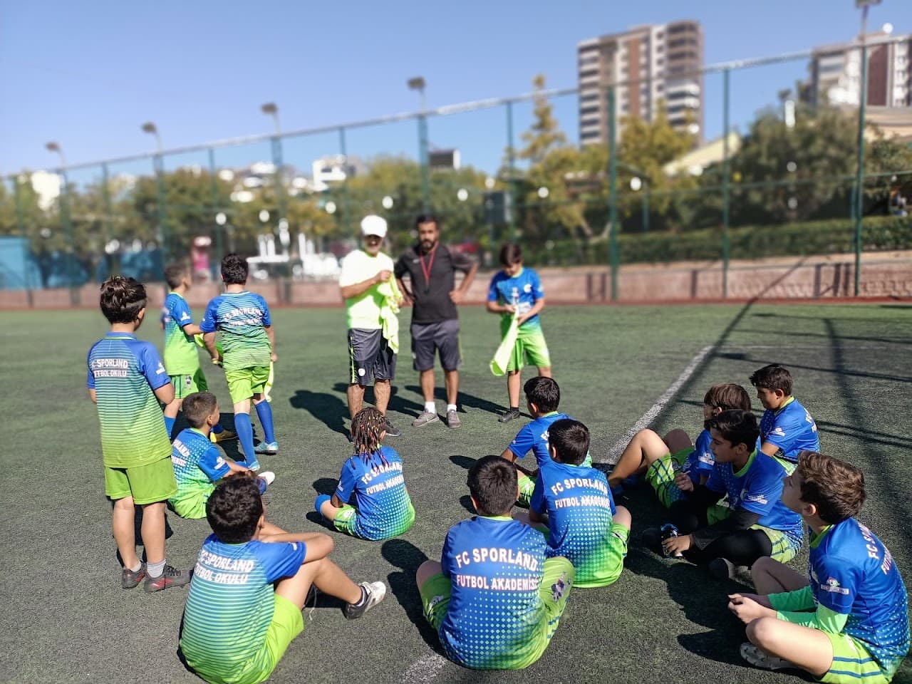 FC SPORLAND HALISAHA VE FUTBOL OKULU
