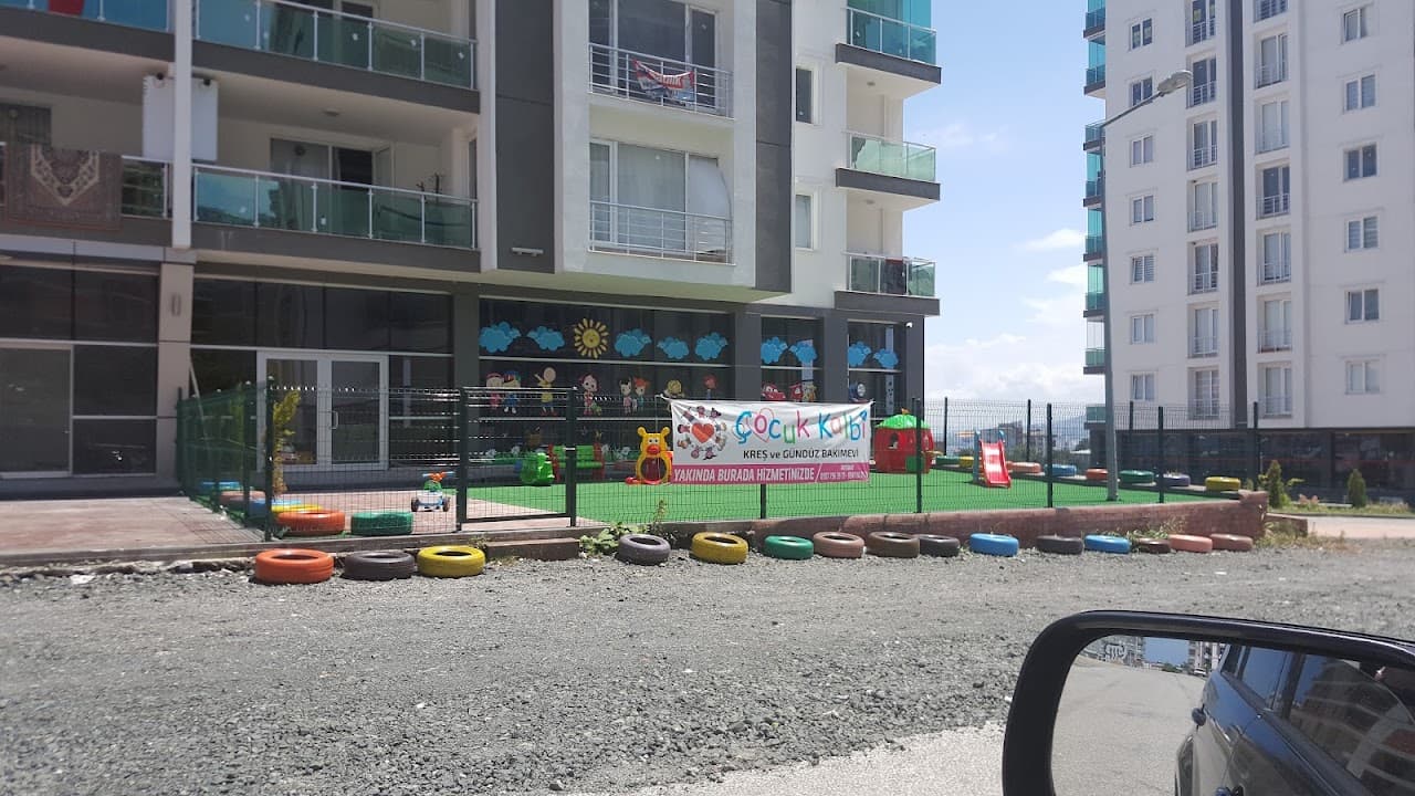 Futbol Sahası (4)