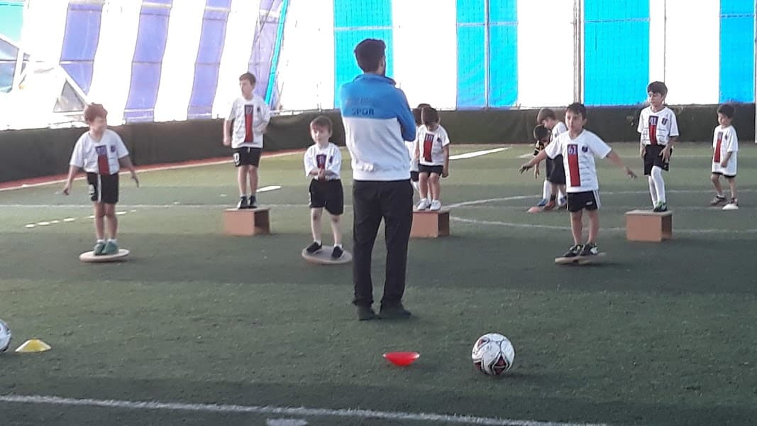 Yavuz Çim Halı Kapalı Halı Saha 4