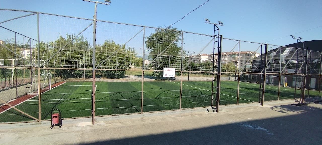 Halı Saha (8)