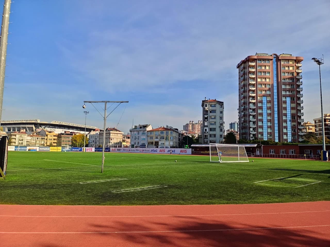 Fenerbahçe Dereağzı Lefter Küçükandonyadis Tesisleri 3