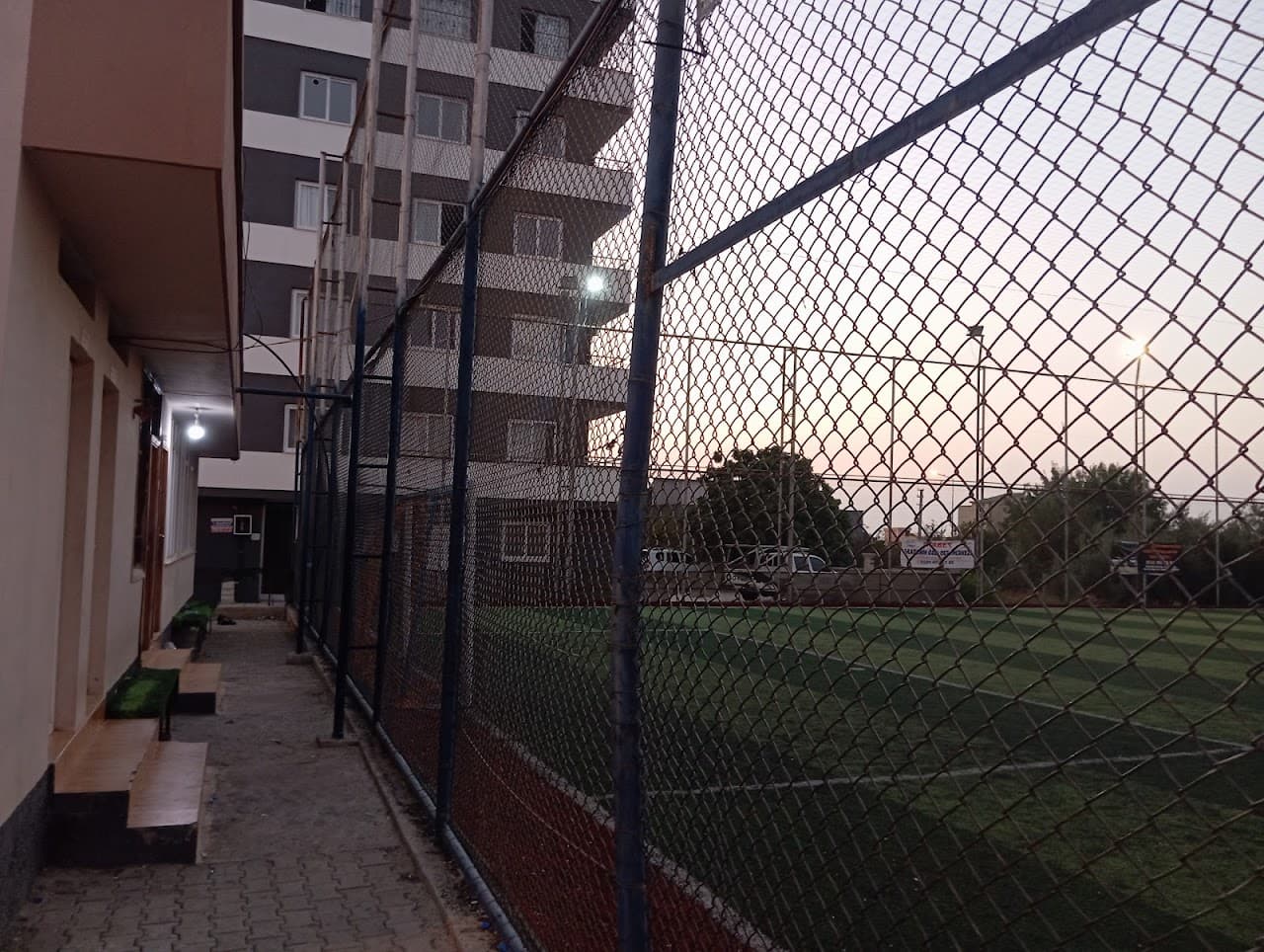 Çakıroğlu halı saha 3