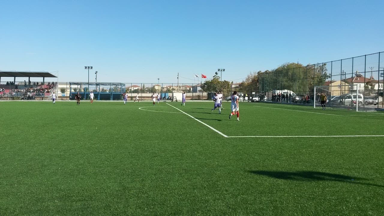 Futbol Sahası (2)