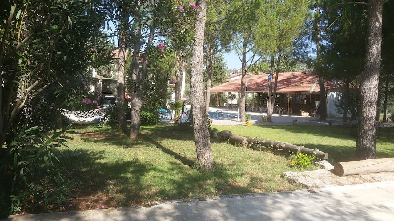 Pelit Club Halı Saha