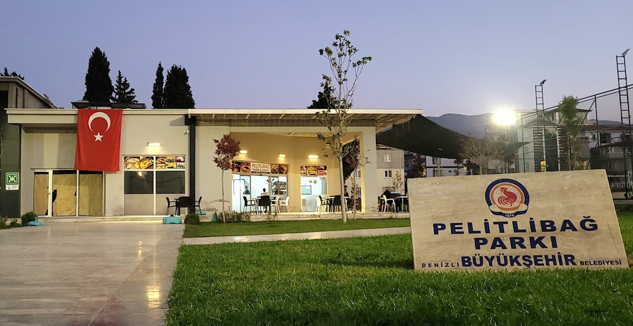 Pelitlibağ halı saha park kafe