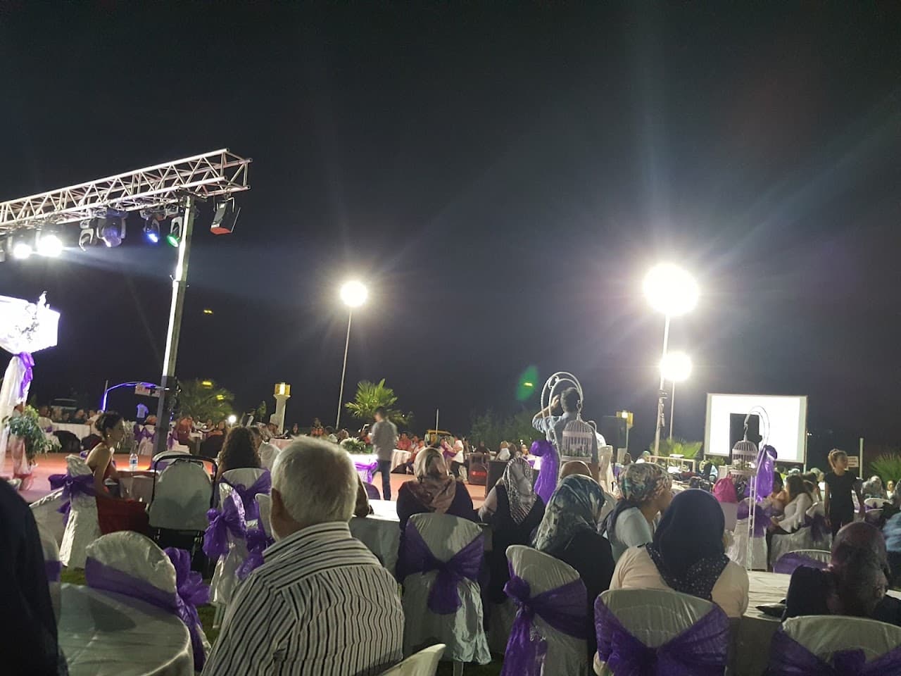 Şampiyon Halı Saha