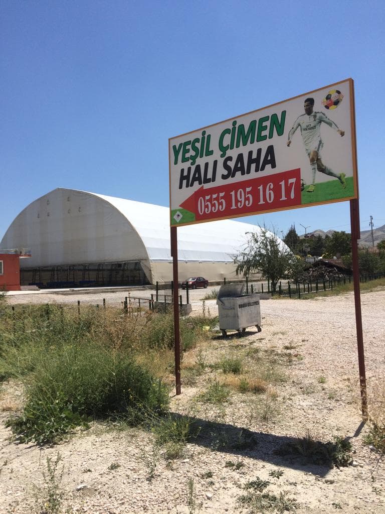 YEŞİL ÇİMEN HALI SAHA SPOR TESİSLERİ