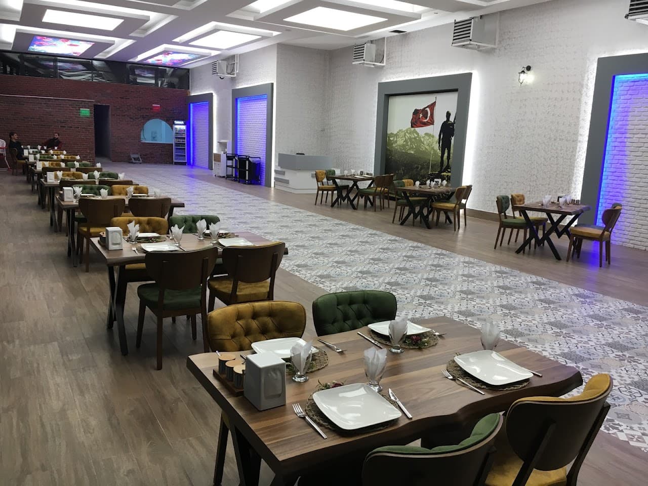 Kahraman Kafe