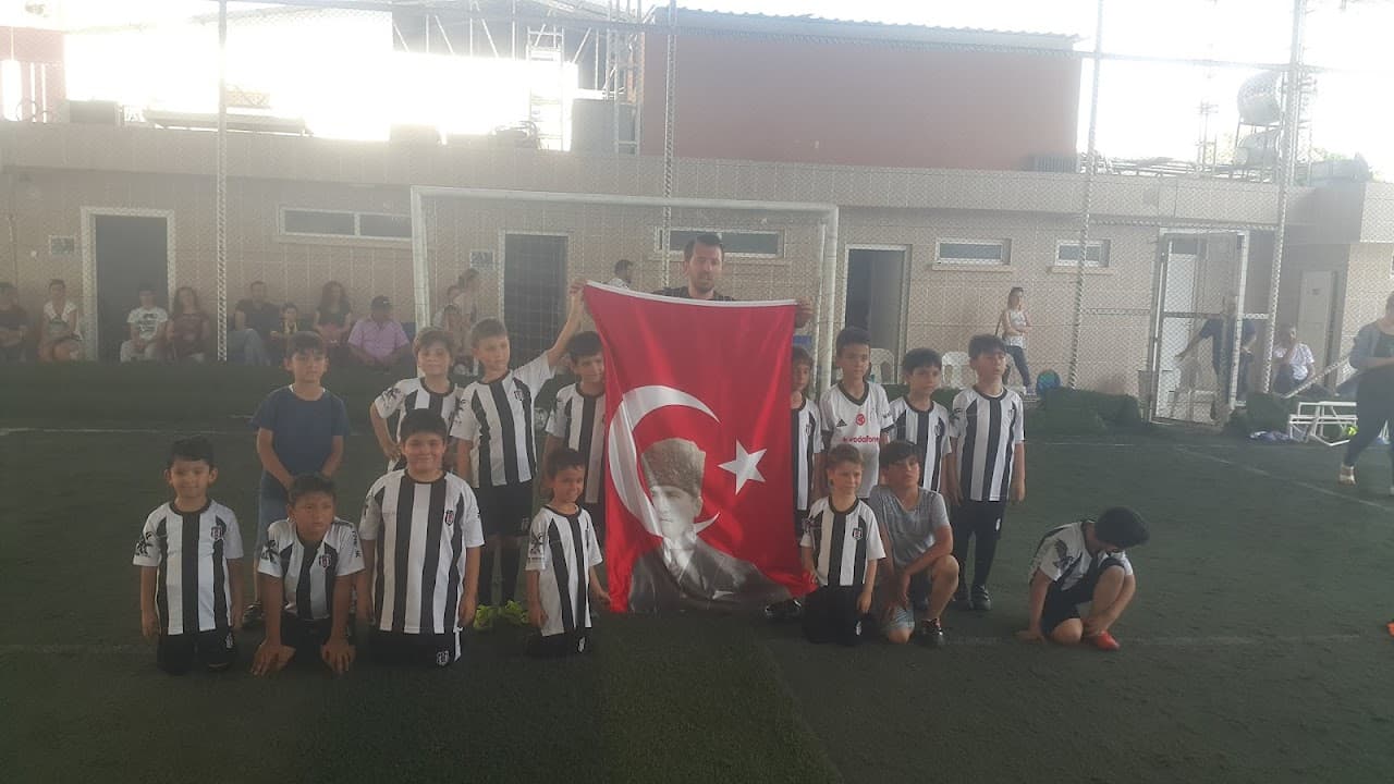Star Halı Saha 4