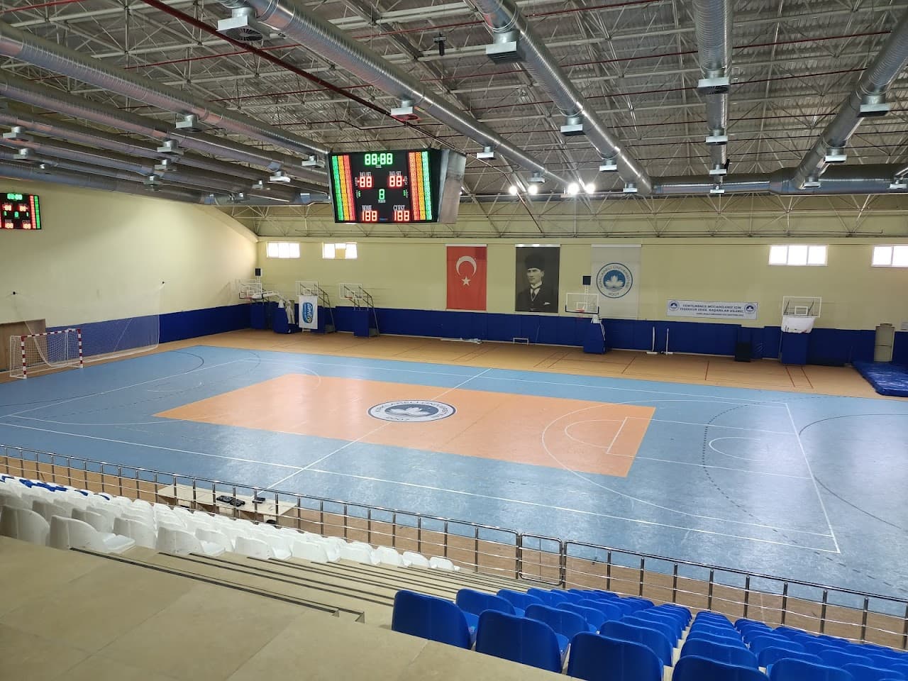 Vali Mustafa Yaman Spor Tesisleri