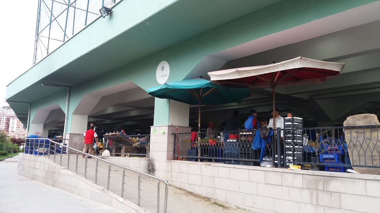 Mamak Kapalı Pazar Alanı