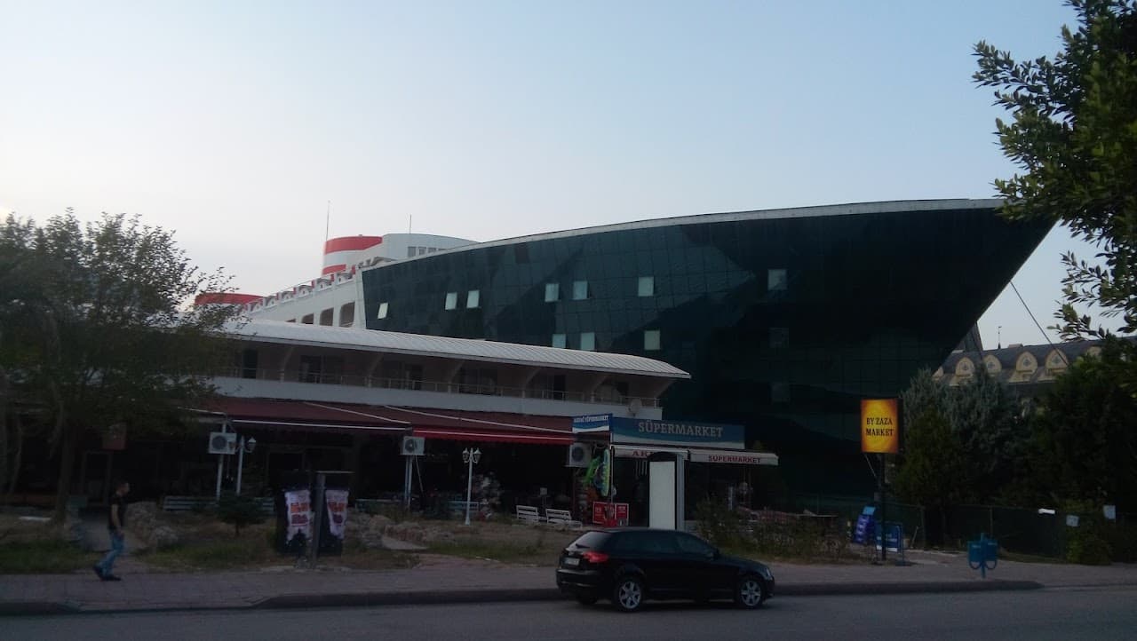 Halı Saha (4)