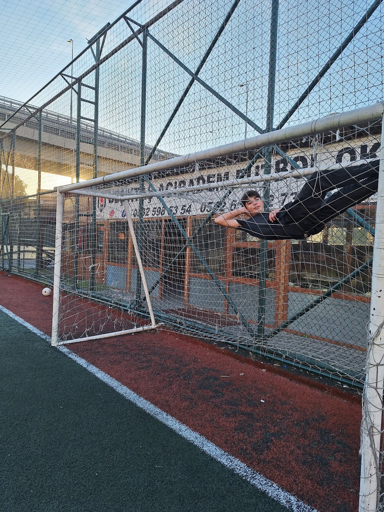 Tarihi Kadıköy Anadolu İmam Hatip Lisesi Futbol Sahası 2
