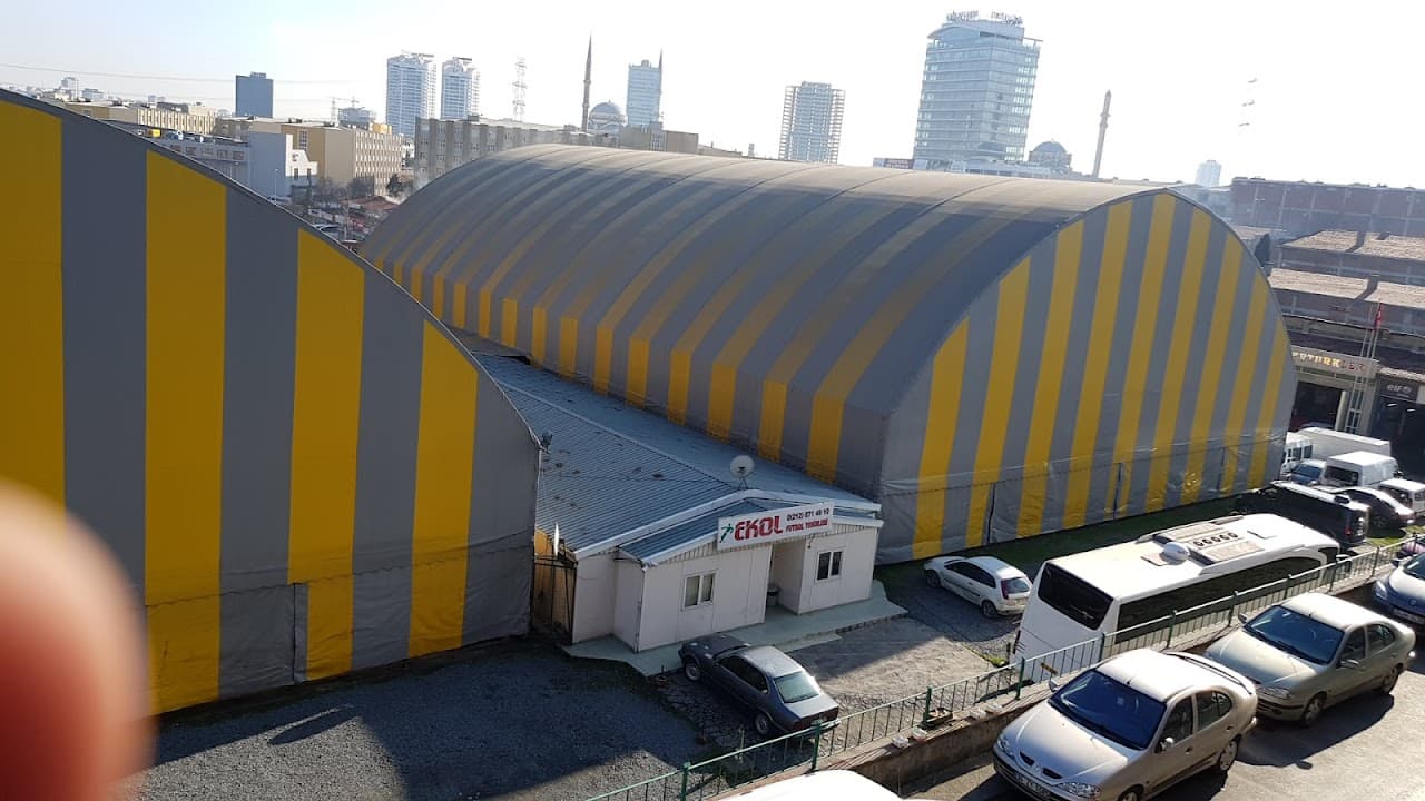 Dolapdere Sanayi Sitesi Kapalı Halı Saha