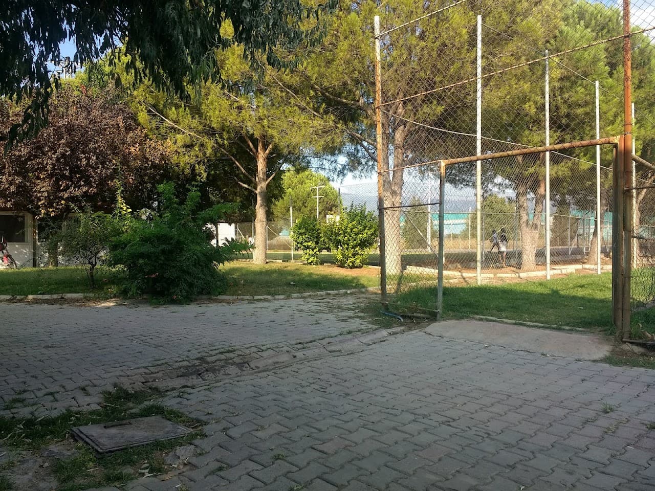 Ali Naili Erdem Spor Tesisi