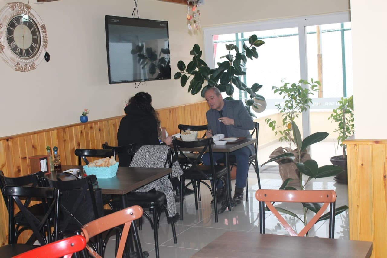 Dolunay Halı Saha 4