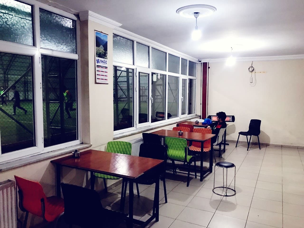 VAN BÖLGE halı saha 4